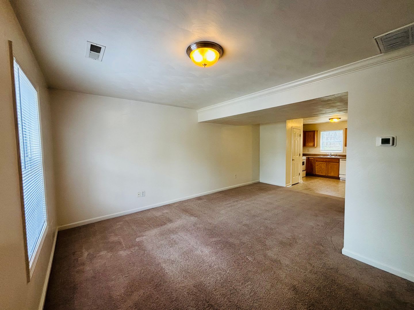 3 Bedroom 2.5 Bathroom Townhouse – photo 2