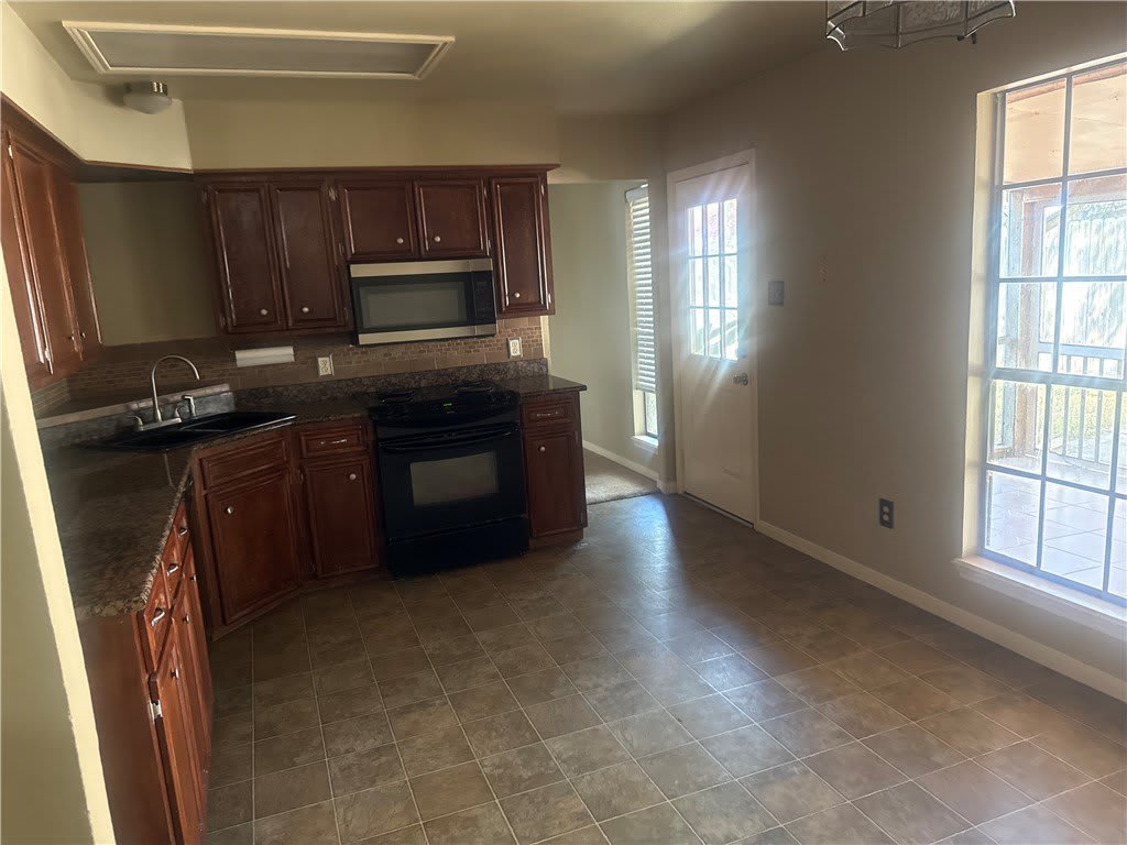 3522 Picadilly Lane – photo 4