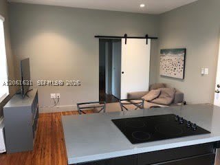 1618 Michigan Ave – photo 3