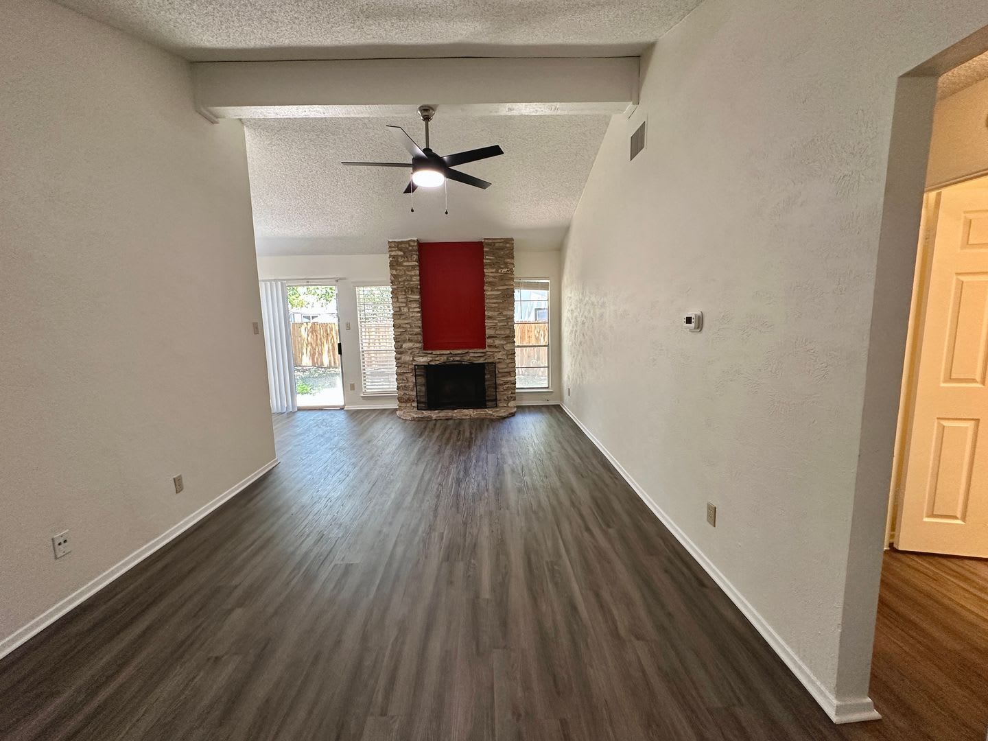 Charming 3BR Home with Study, 2-Car Garage & Private Backyard – photo 5
