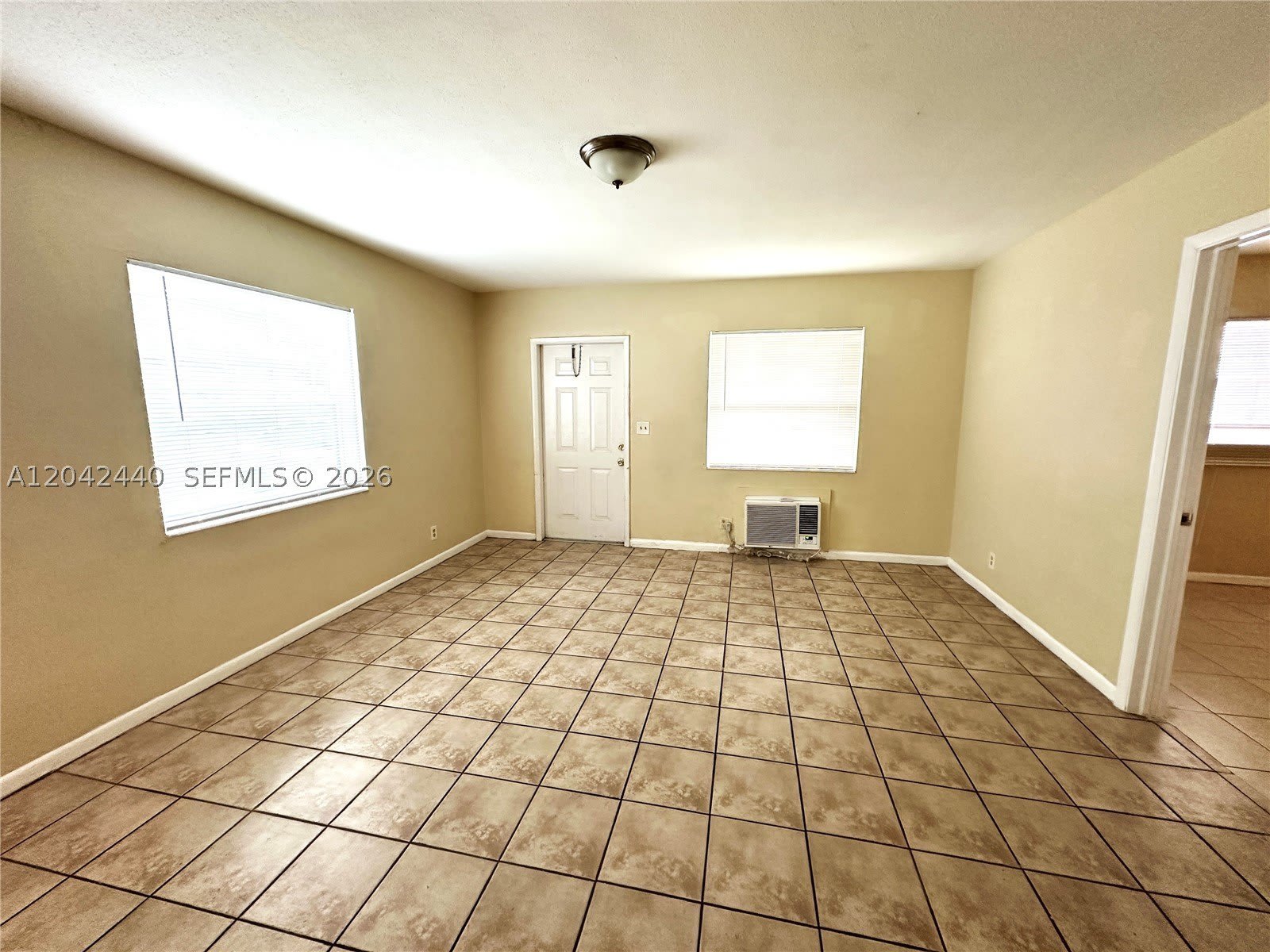 148 NW 40th Ct – photo 5