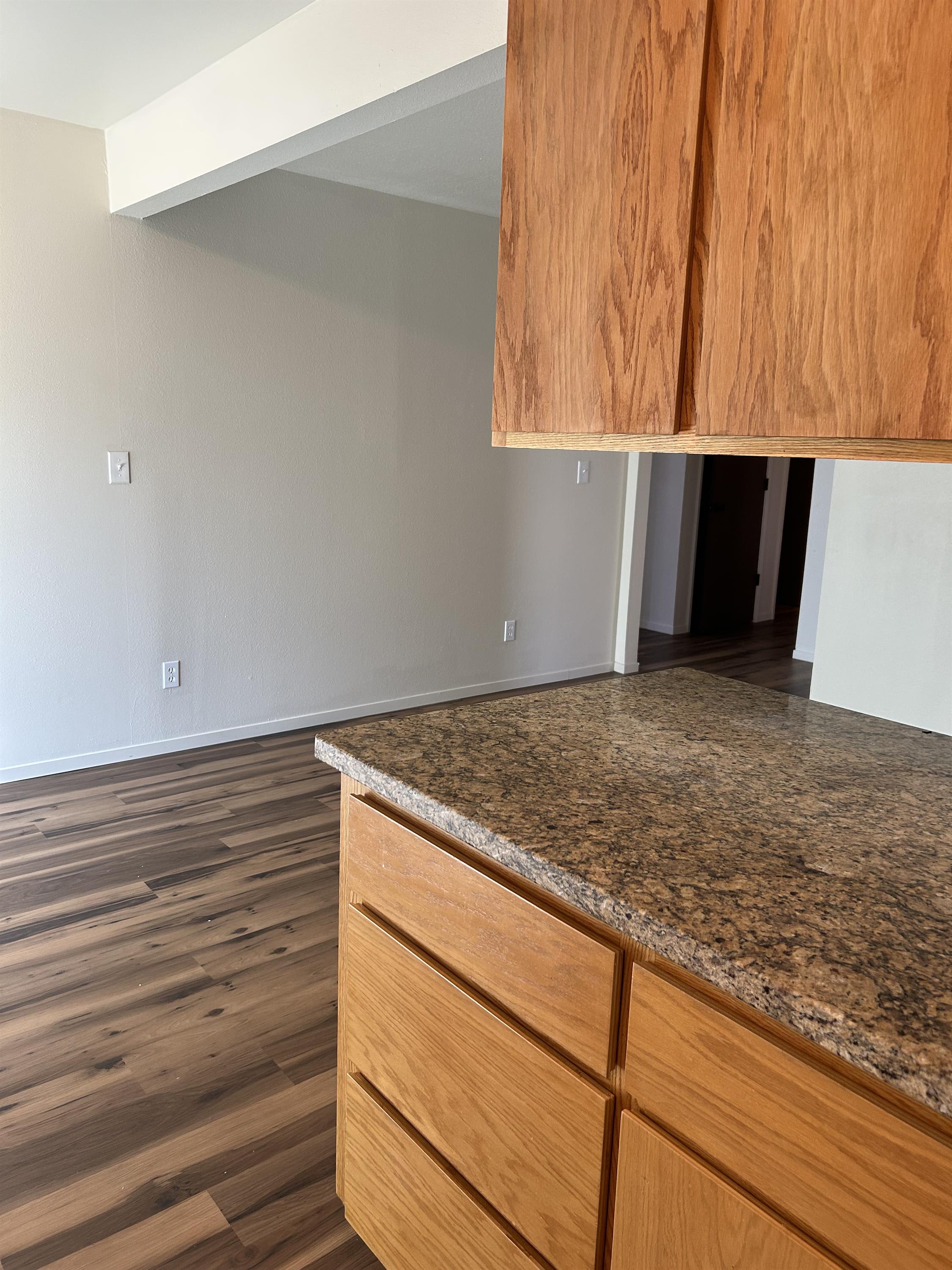 2016 Rose Avenue – photo 5