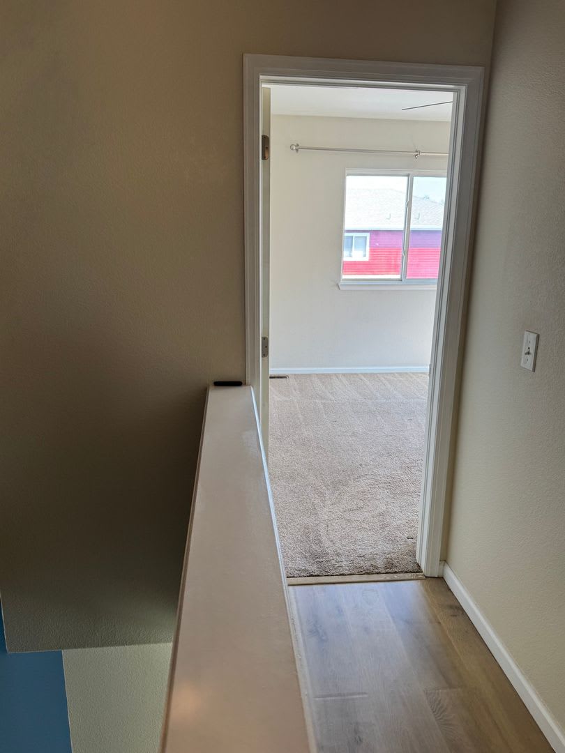 Charming 2Br Townhome In Brighton – photo 4