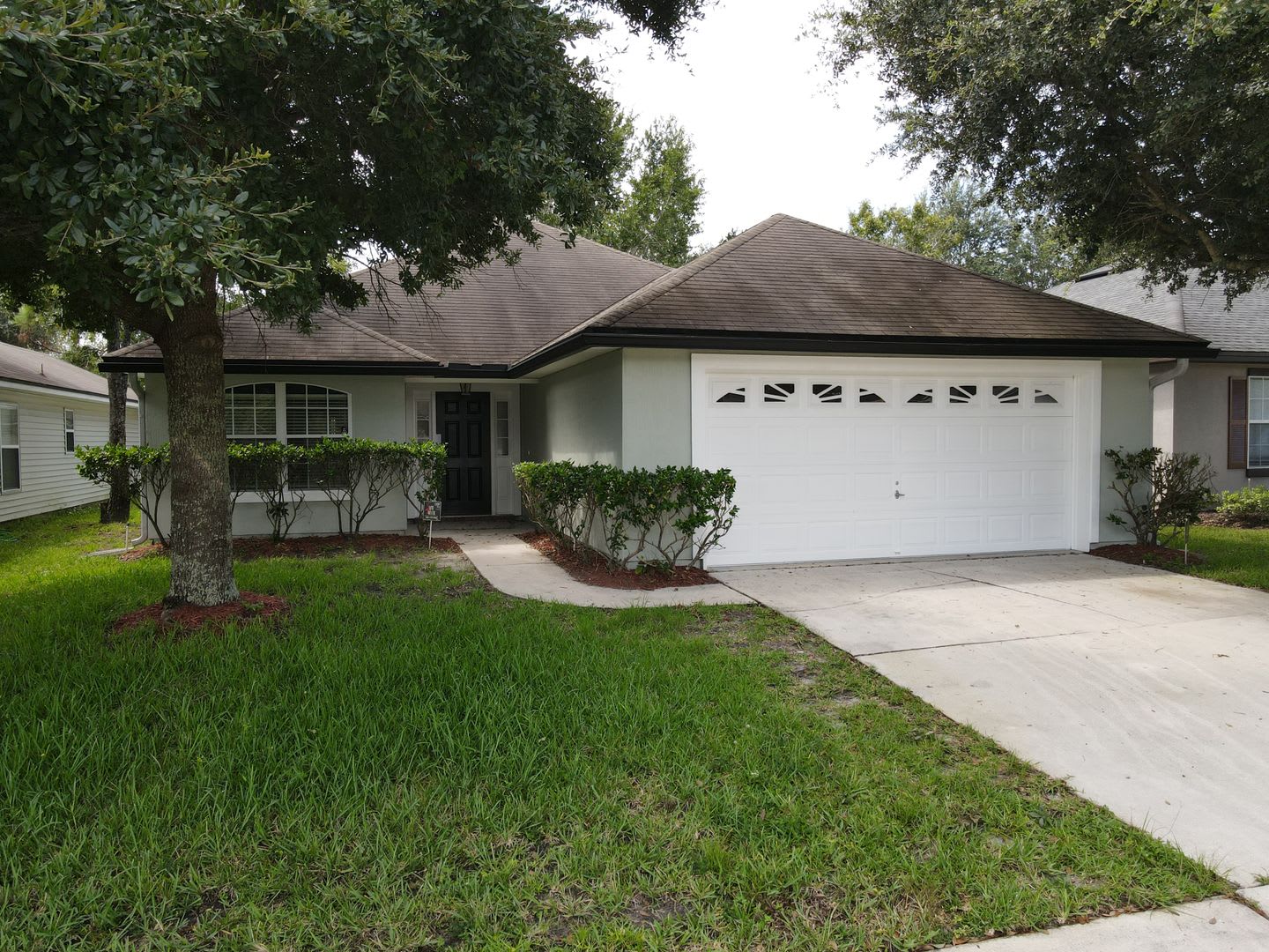 Three Bedroom in Watermill – photo 1