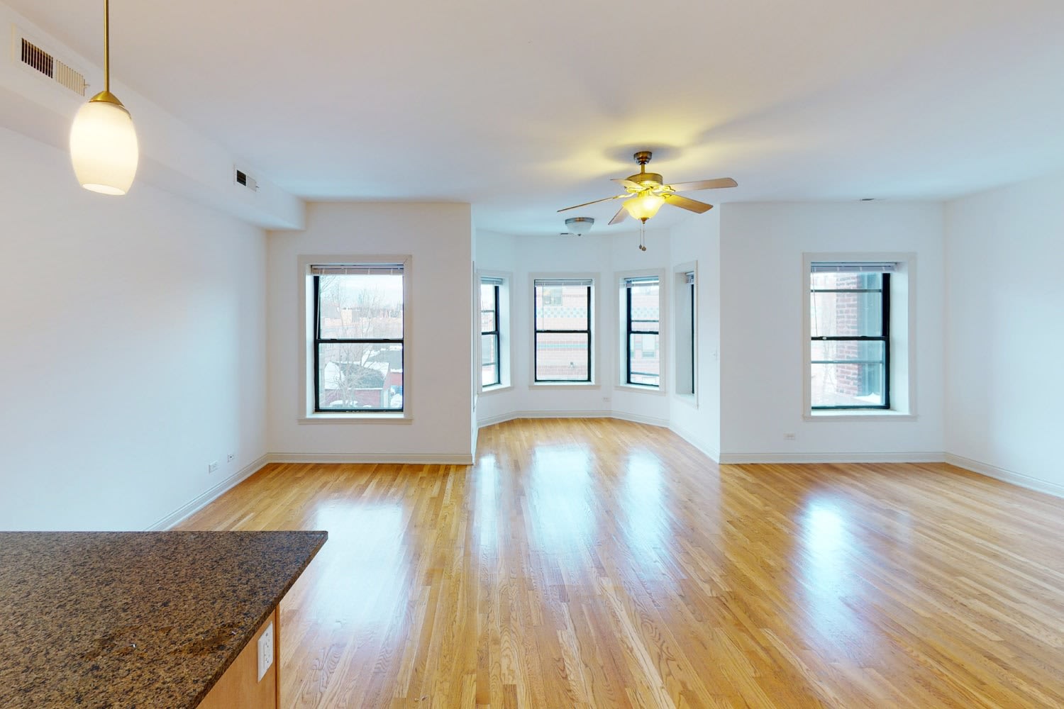 5400-5408 S. Ingleside Avenue – photo 5