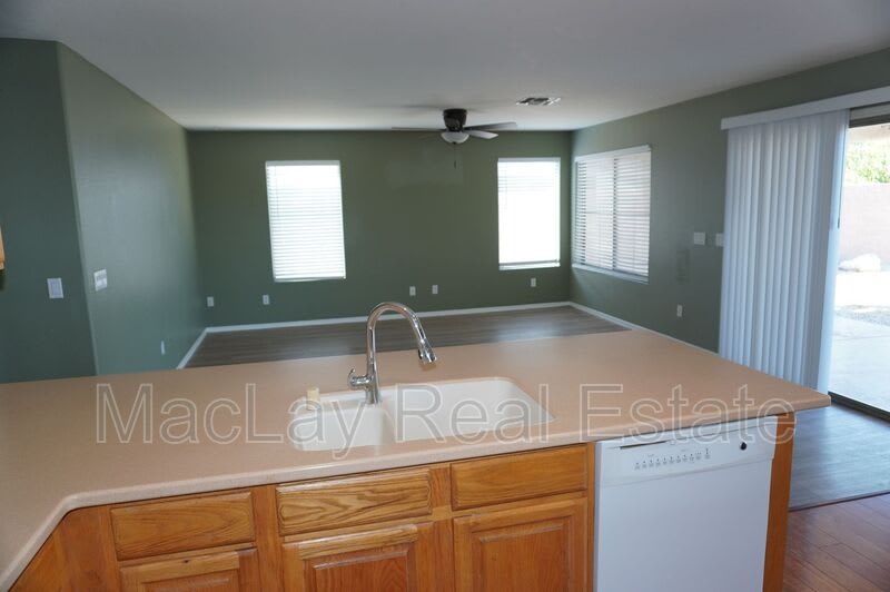 2600 S Holguin Way – photo 5