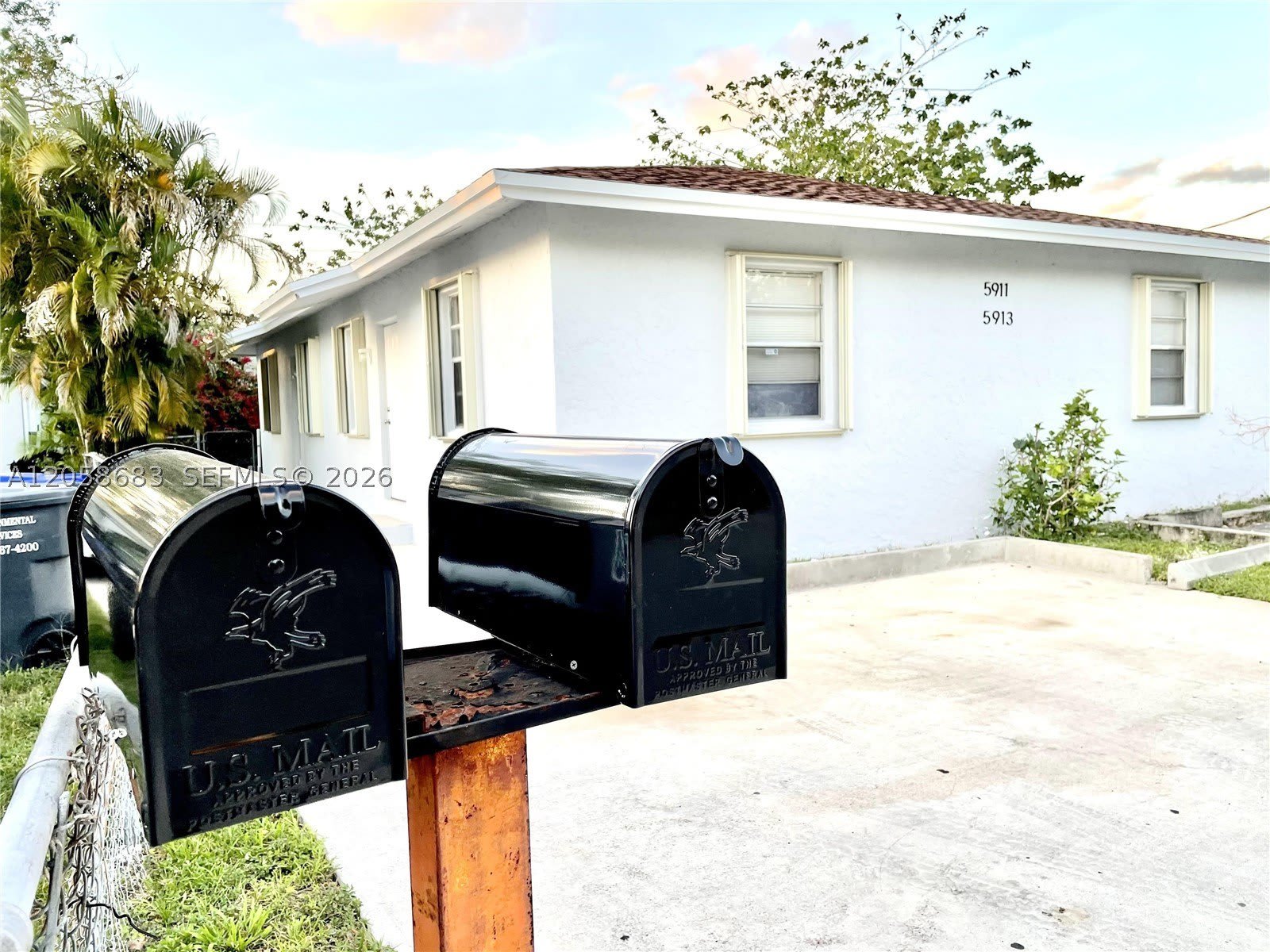 5911 Liberty St – photo 2