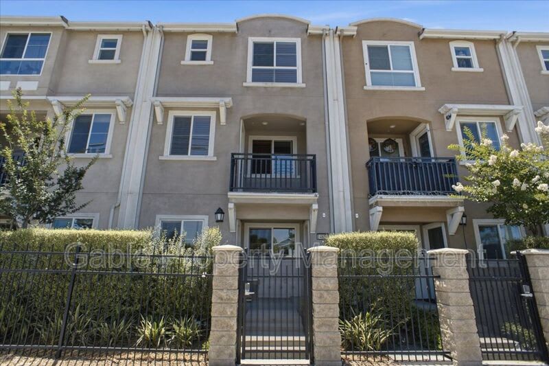 14854 Nordhoff Street – photo 1