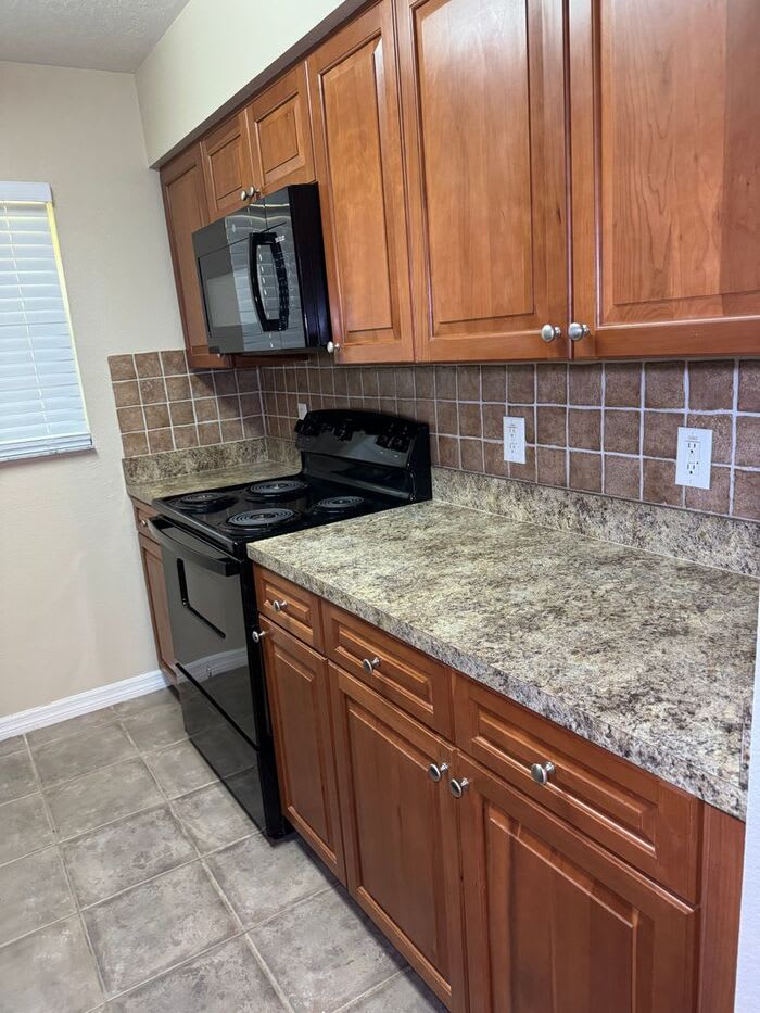 4968 Tangerine Avenue – photo 5