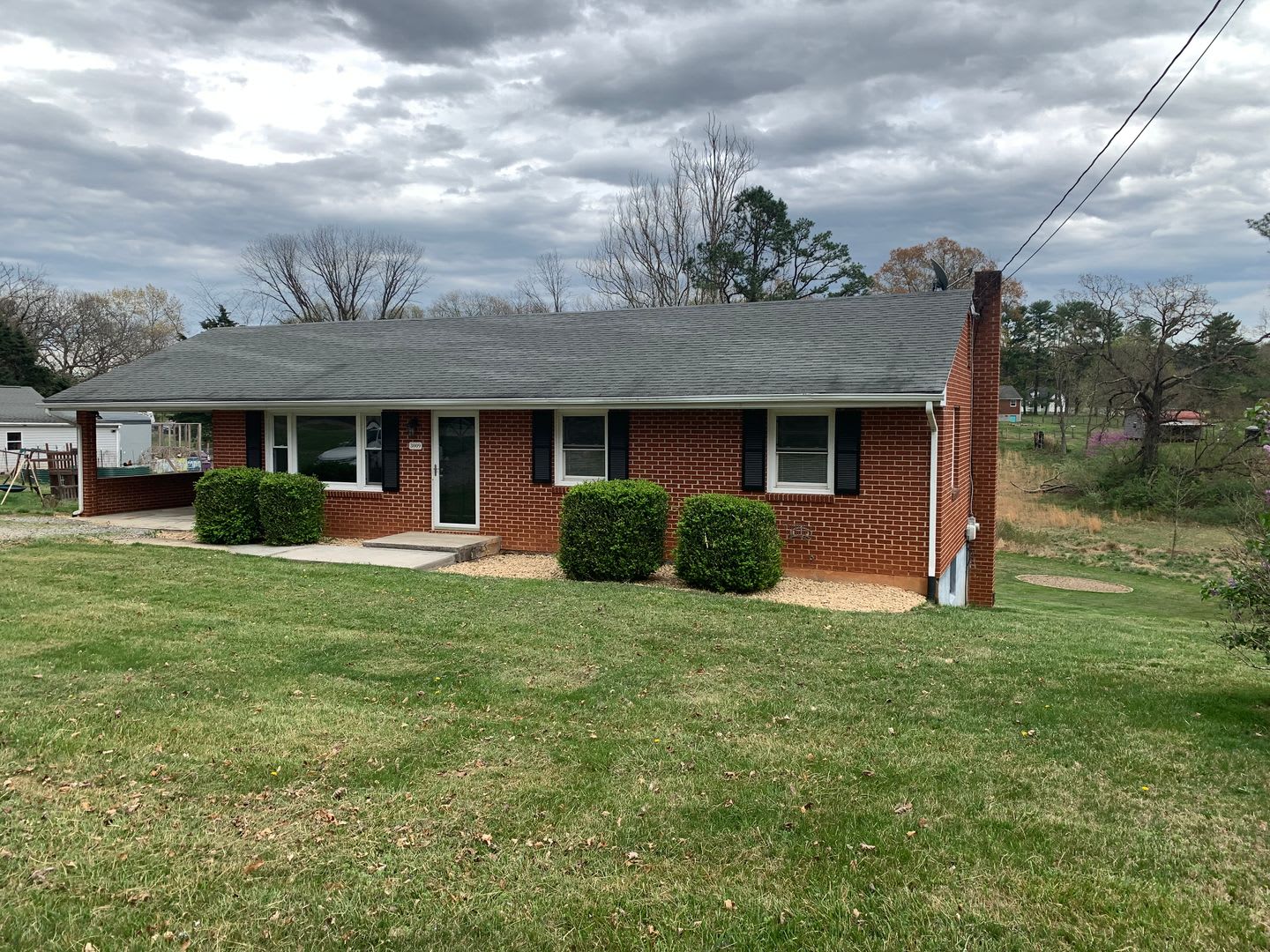 Brick Ranch House In Bedford – photo 4