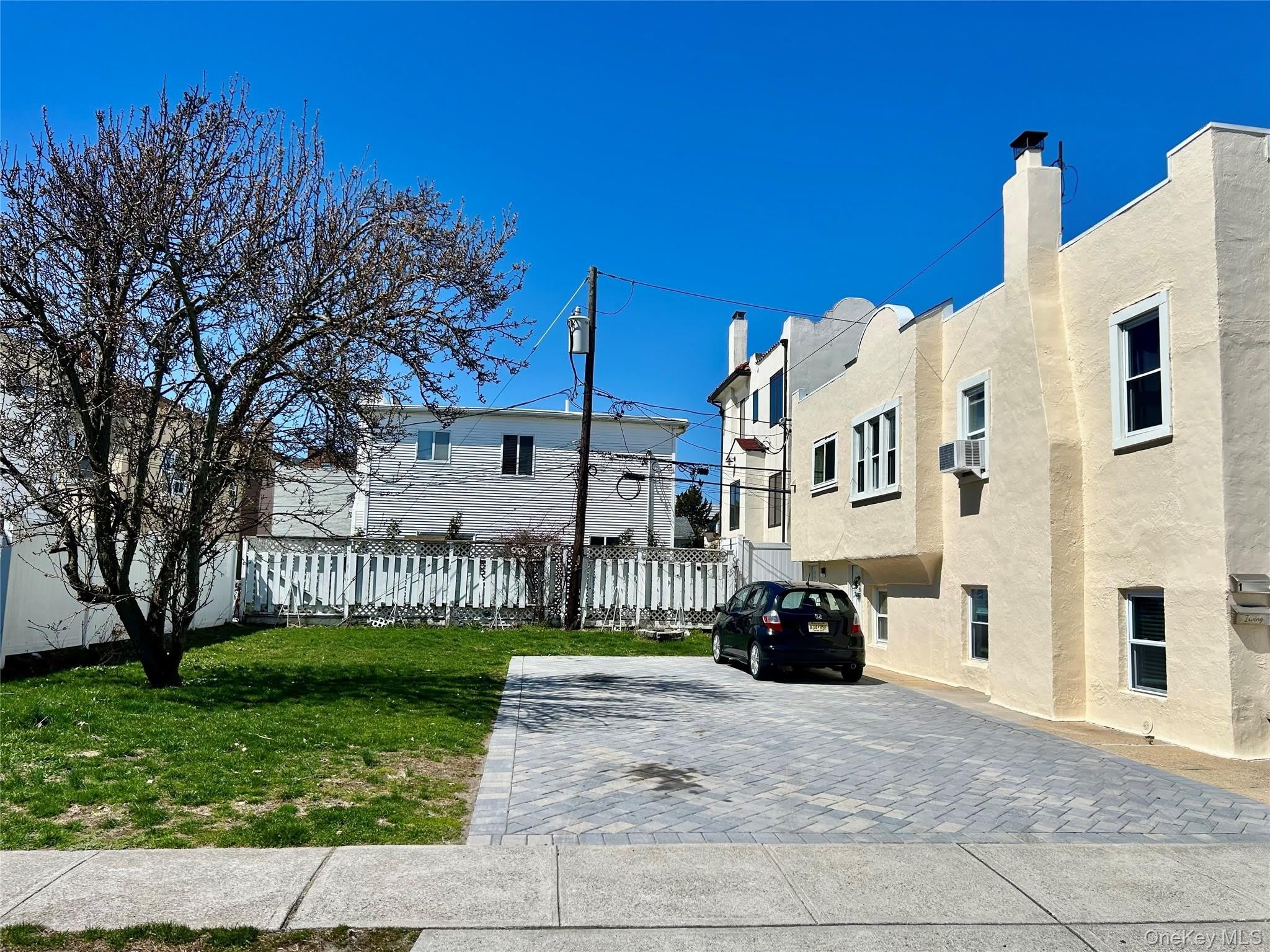 105 Mitchell Avenue – photo 3