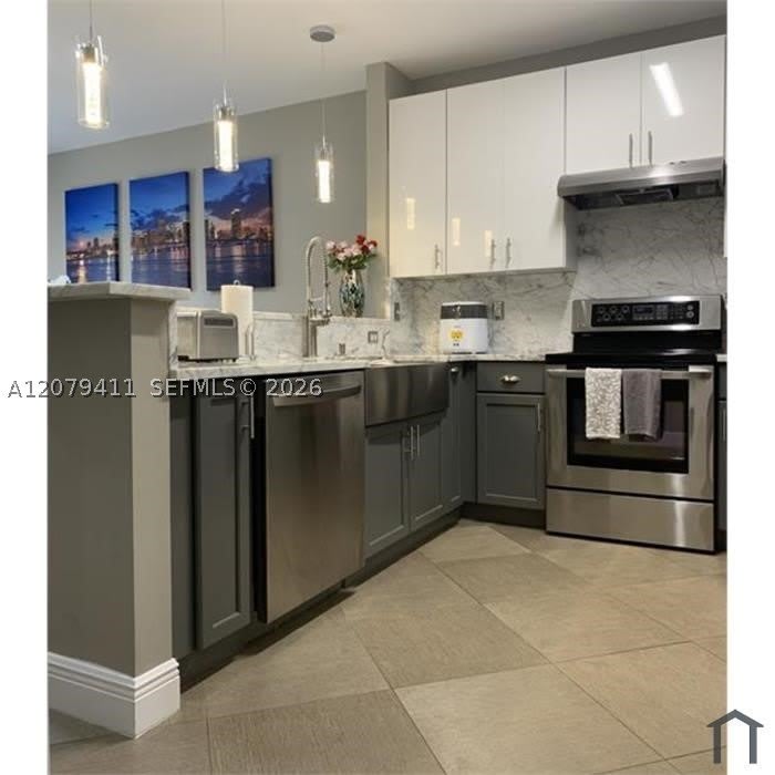 2306 SE 24th Ave – photo 1