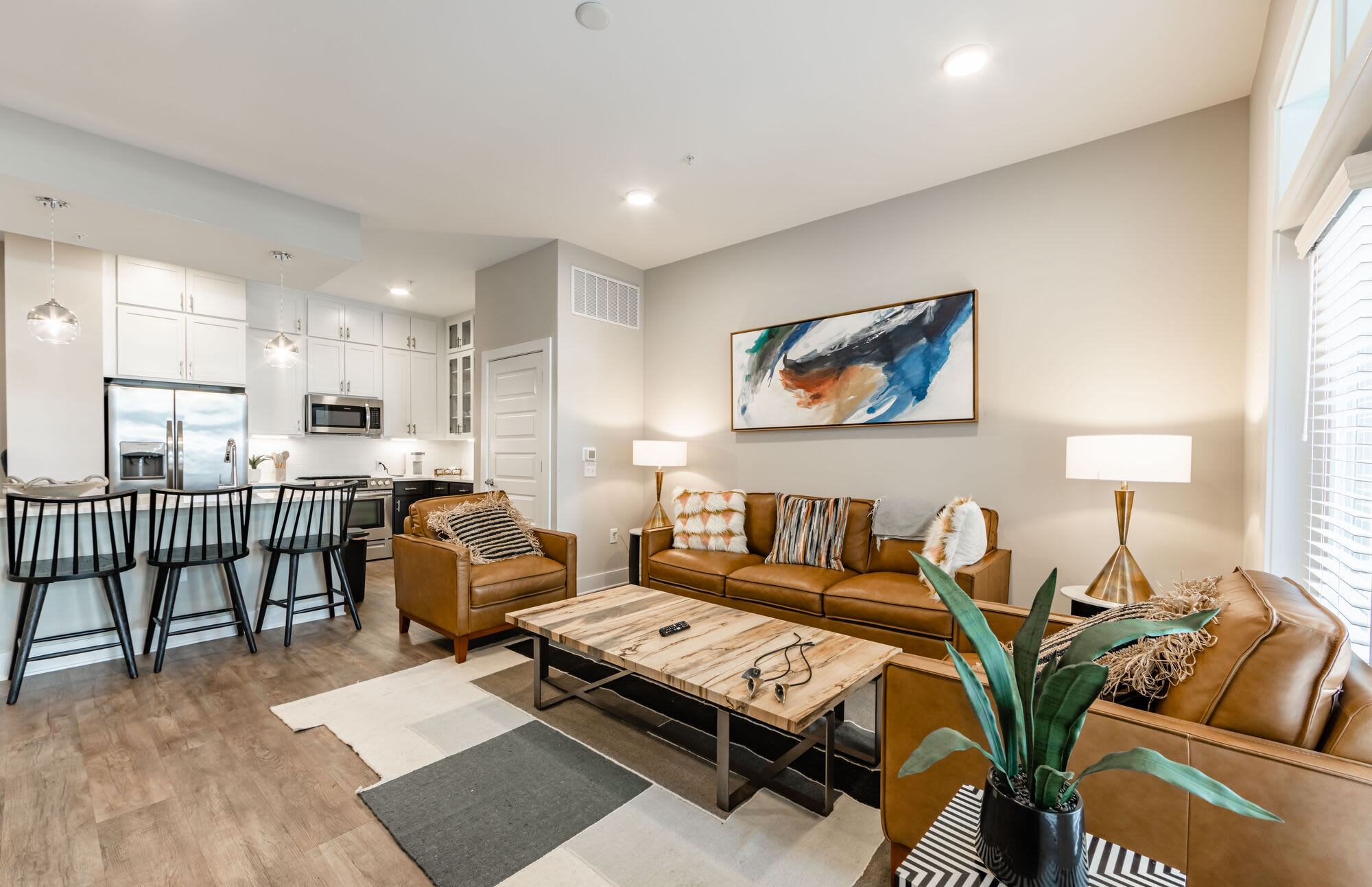 500 West Trade – photo 5
