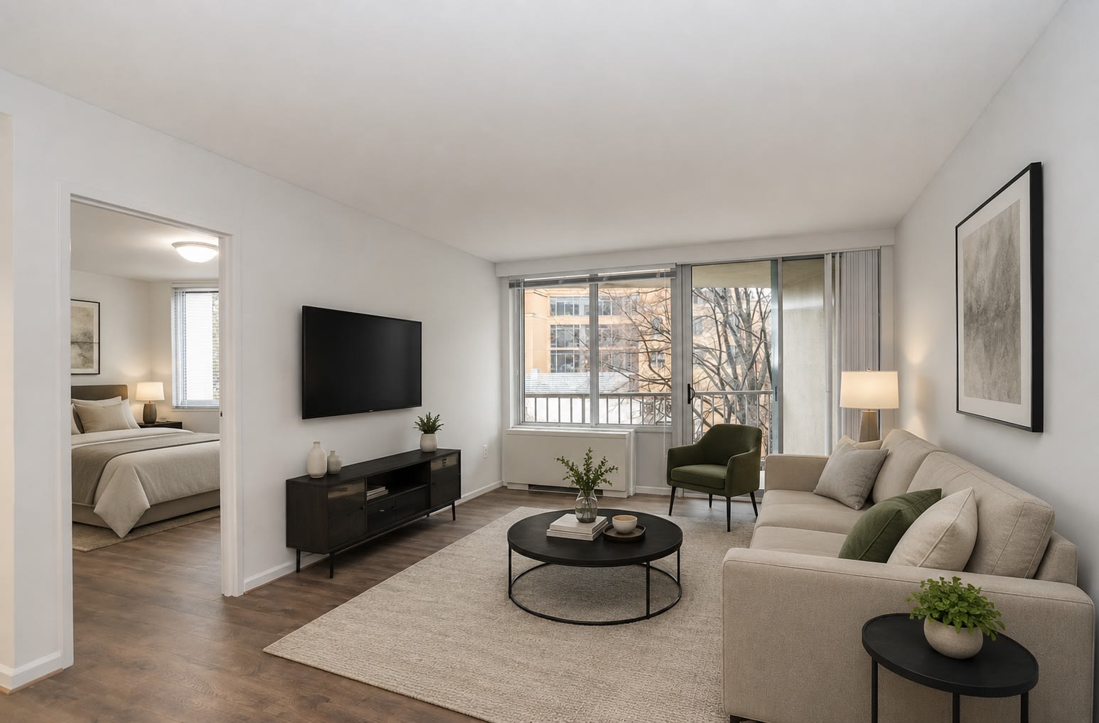 Newport West Apartments – photo 1