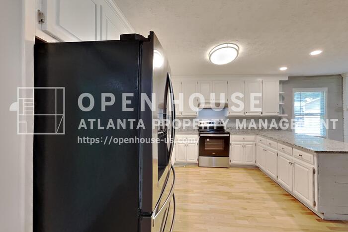 2330 Hinton Road – photo 5