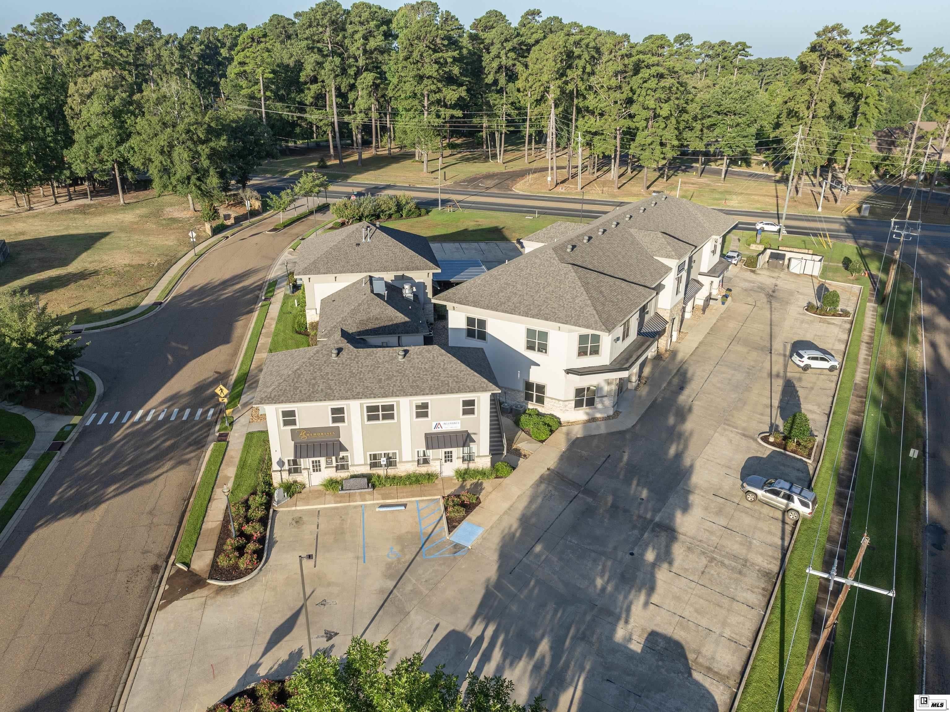 125 PELICAN BOULEVARD – photo 3
