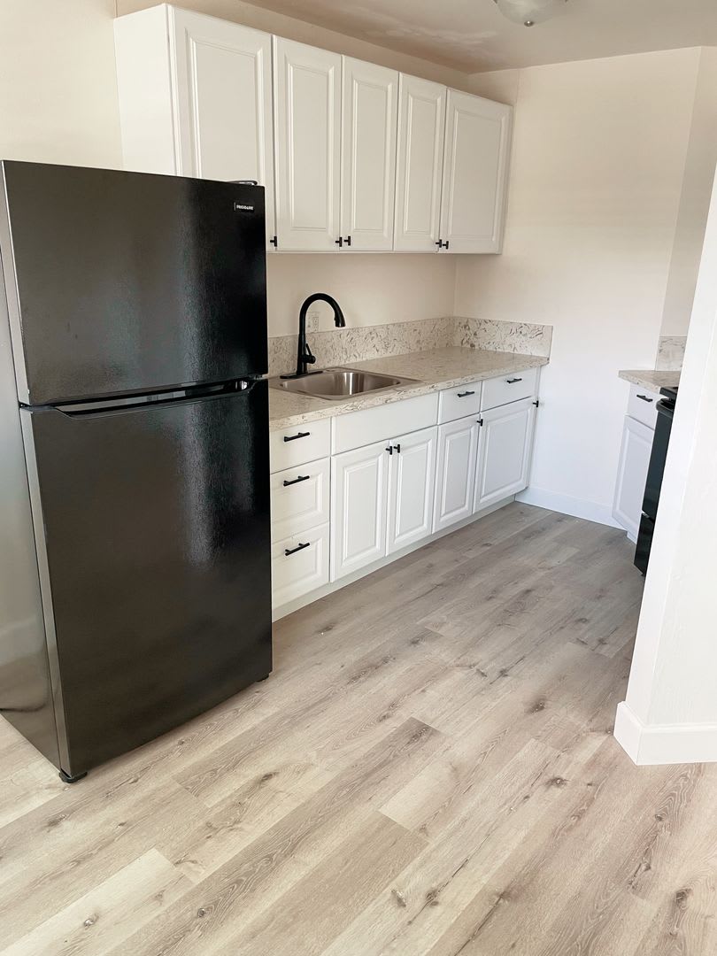 Hillcrest Apartments – photo 4