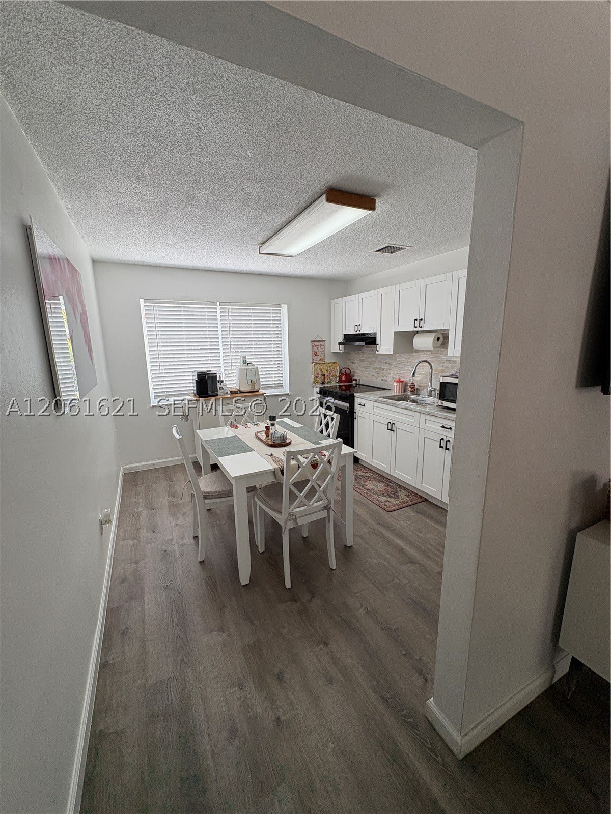 191 NW 17th Ave – photo 5