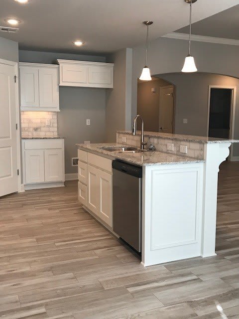 2211 Hunter Drive – photo 5