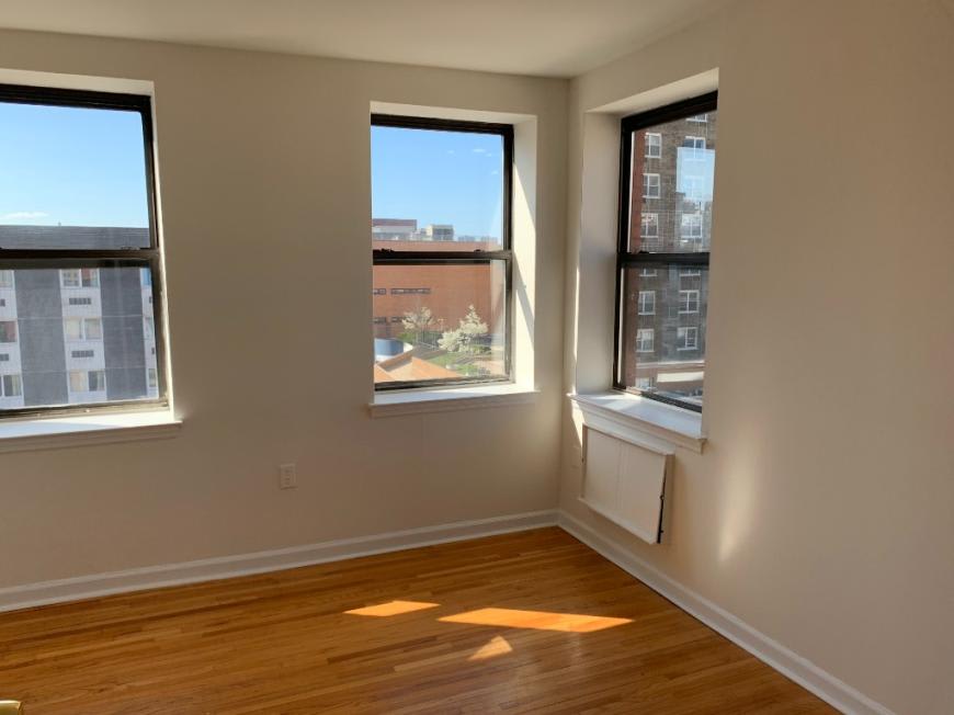 460 West 50th Street – photo 4