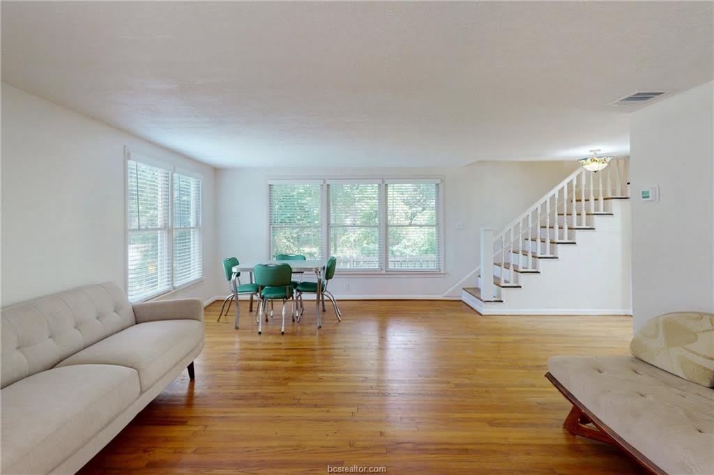 511 Homestead – photo 5