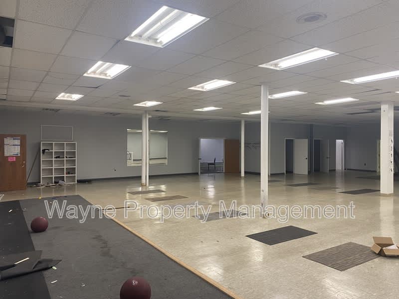 546 2nd St – photo 3