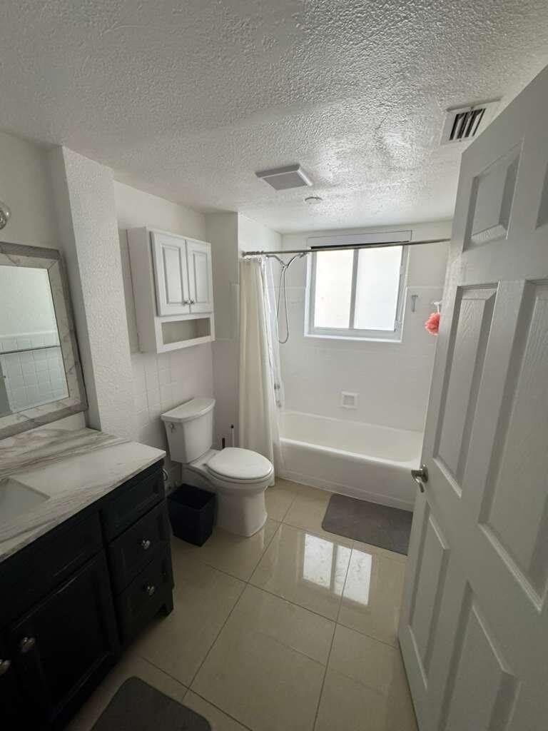 1001 S Riverside Drive – photo 3