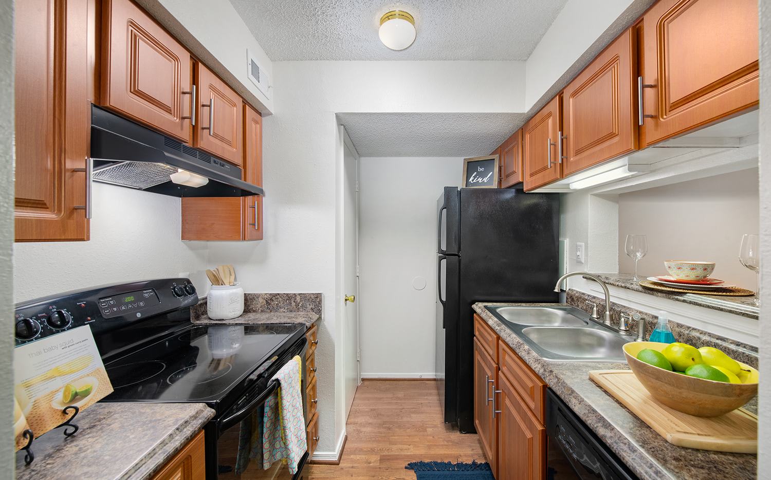 Ashley Park Apartments – photo 3