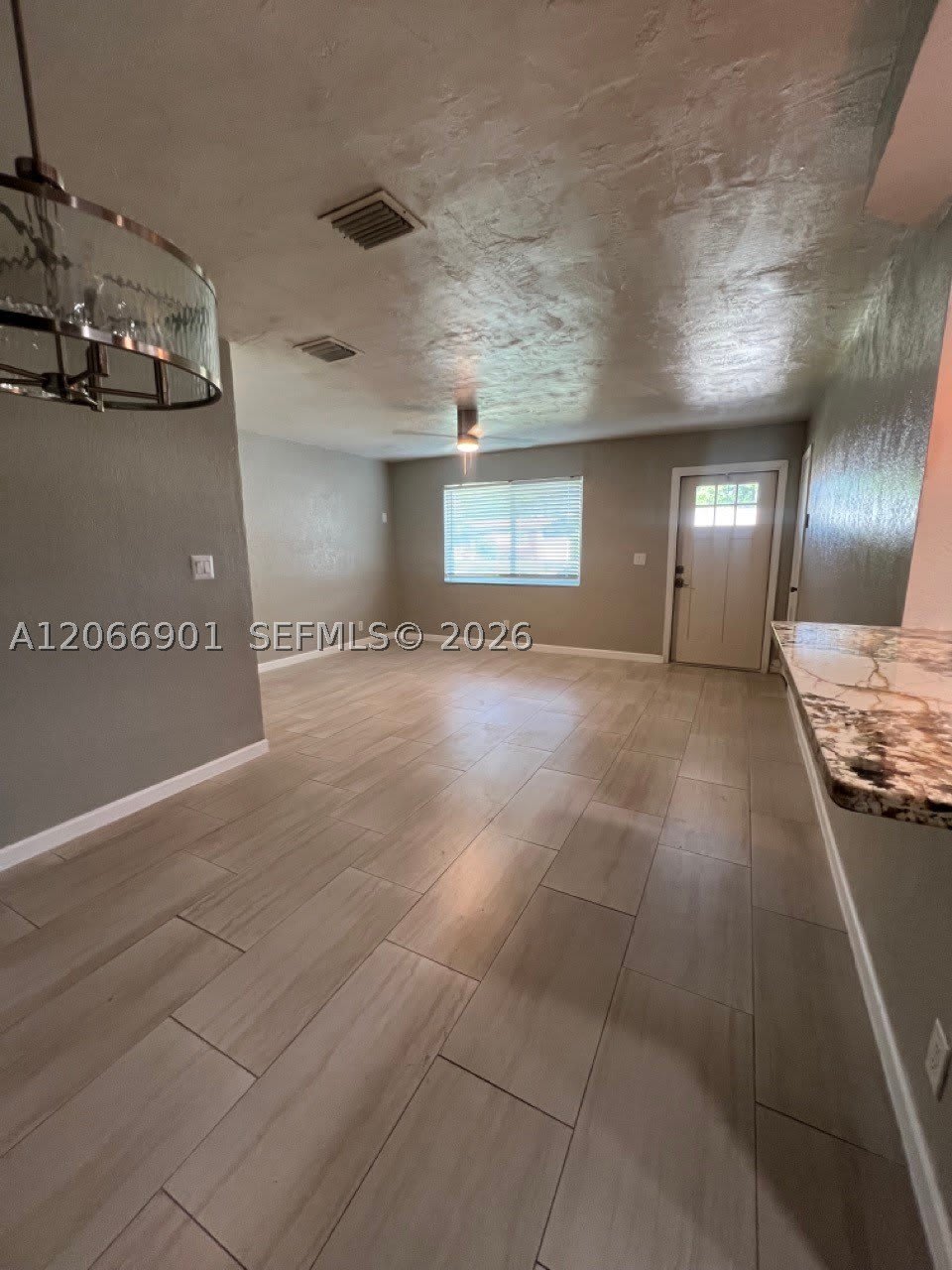5271 NE 8th Ter – photo 2