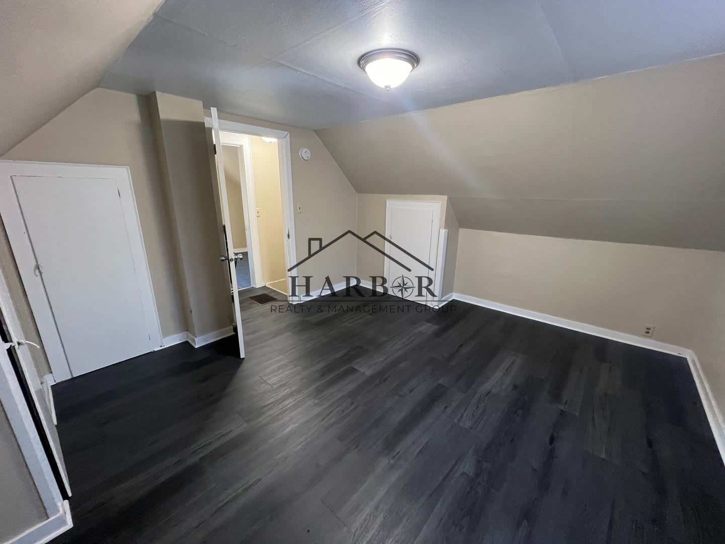 1/2 Off first full month of rent! – photo 2