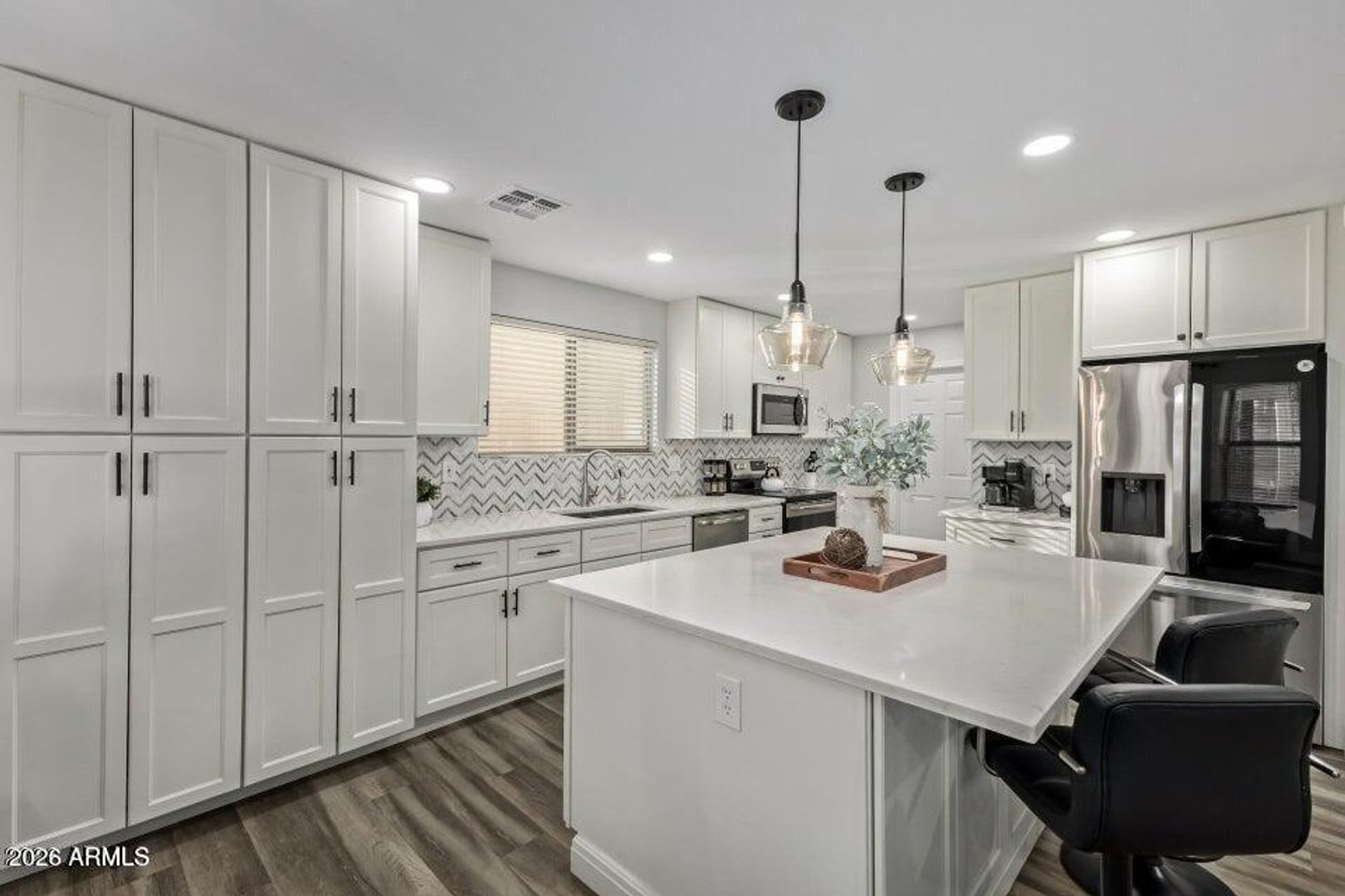 Beautifully remodeled 4 bedroom home! – photo 1