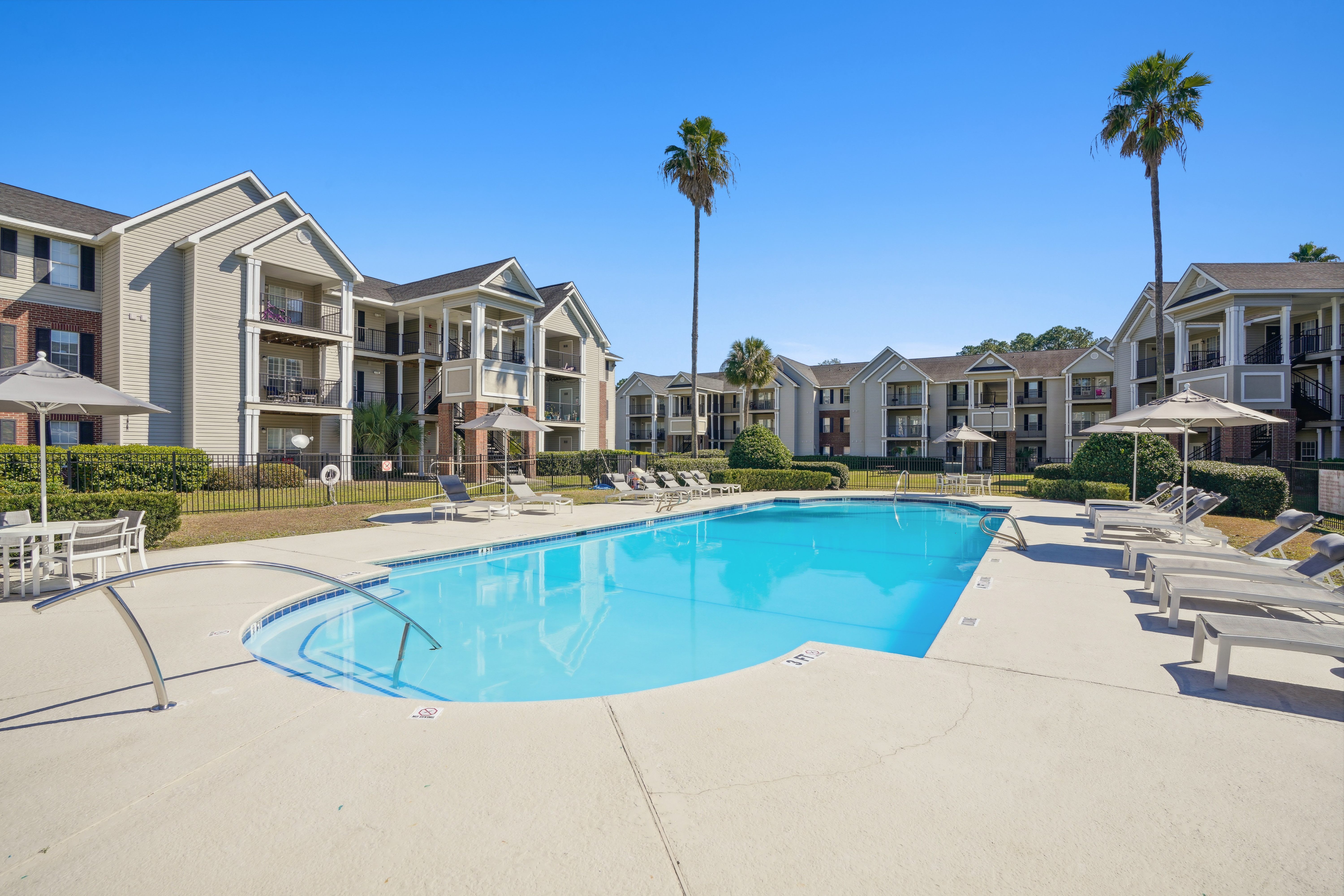 Palm Club Apartment Homes – photo 3