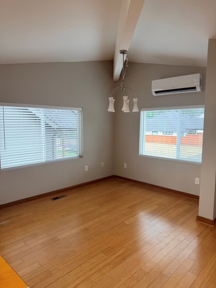 720 Northeast 34th Place – photo 5