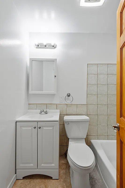 1411 Dekalb Avenue – photo 4