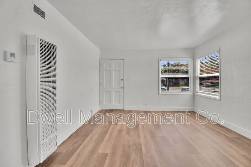 4913 Guava Ave – photo 5