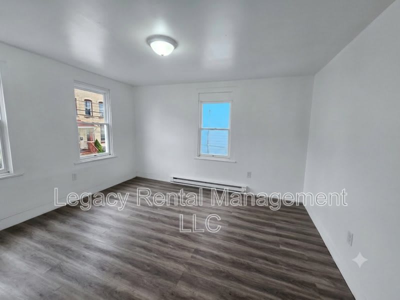 39 Elm Street – photo 3