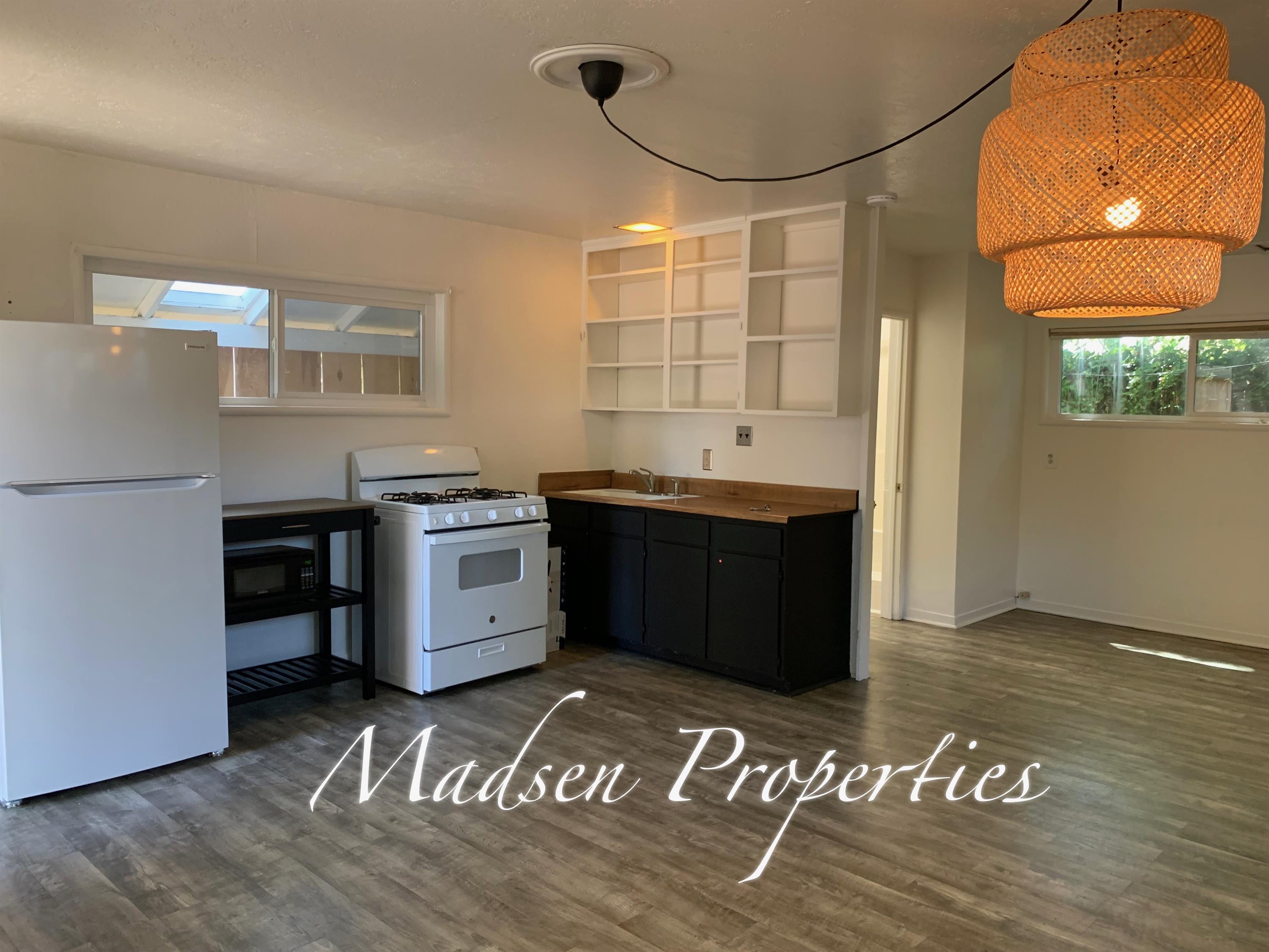 1531 Sherman Avenue – photo 4