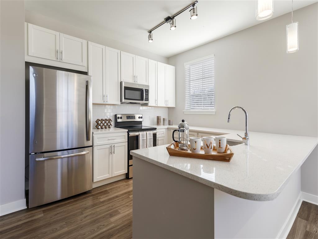 601 Birchfield Drive – photo 4