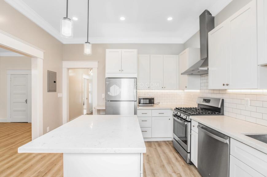 784 Clementina St. – photo 5