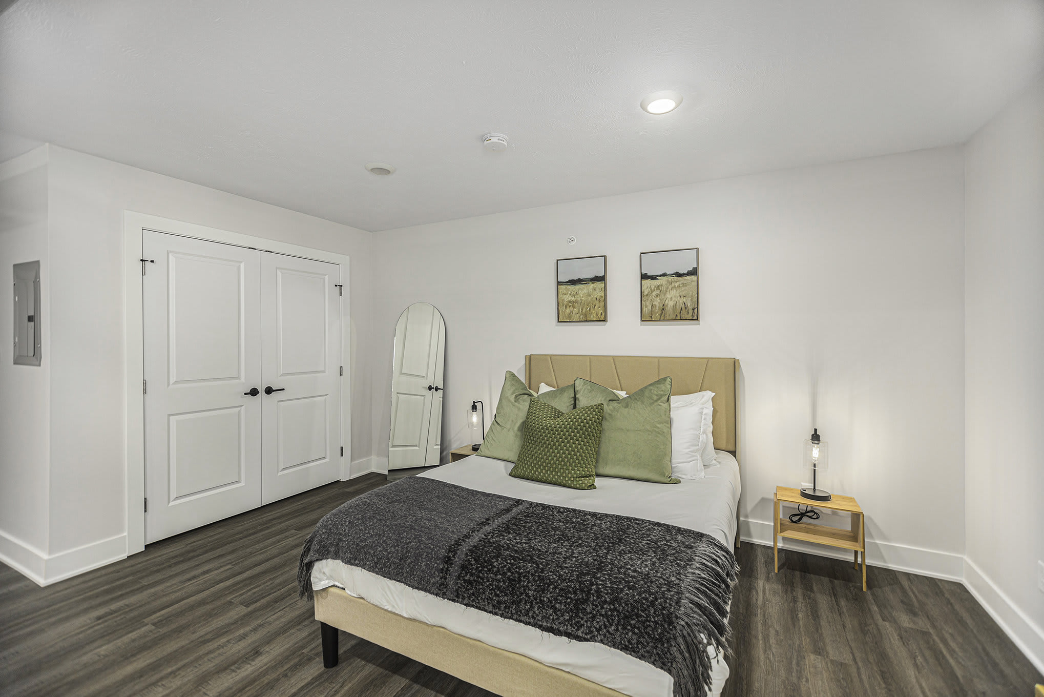 1562 Michigan St Ne – photo 2