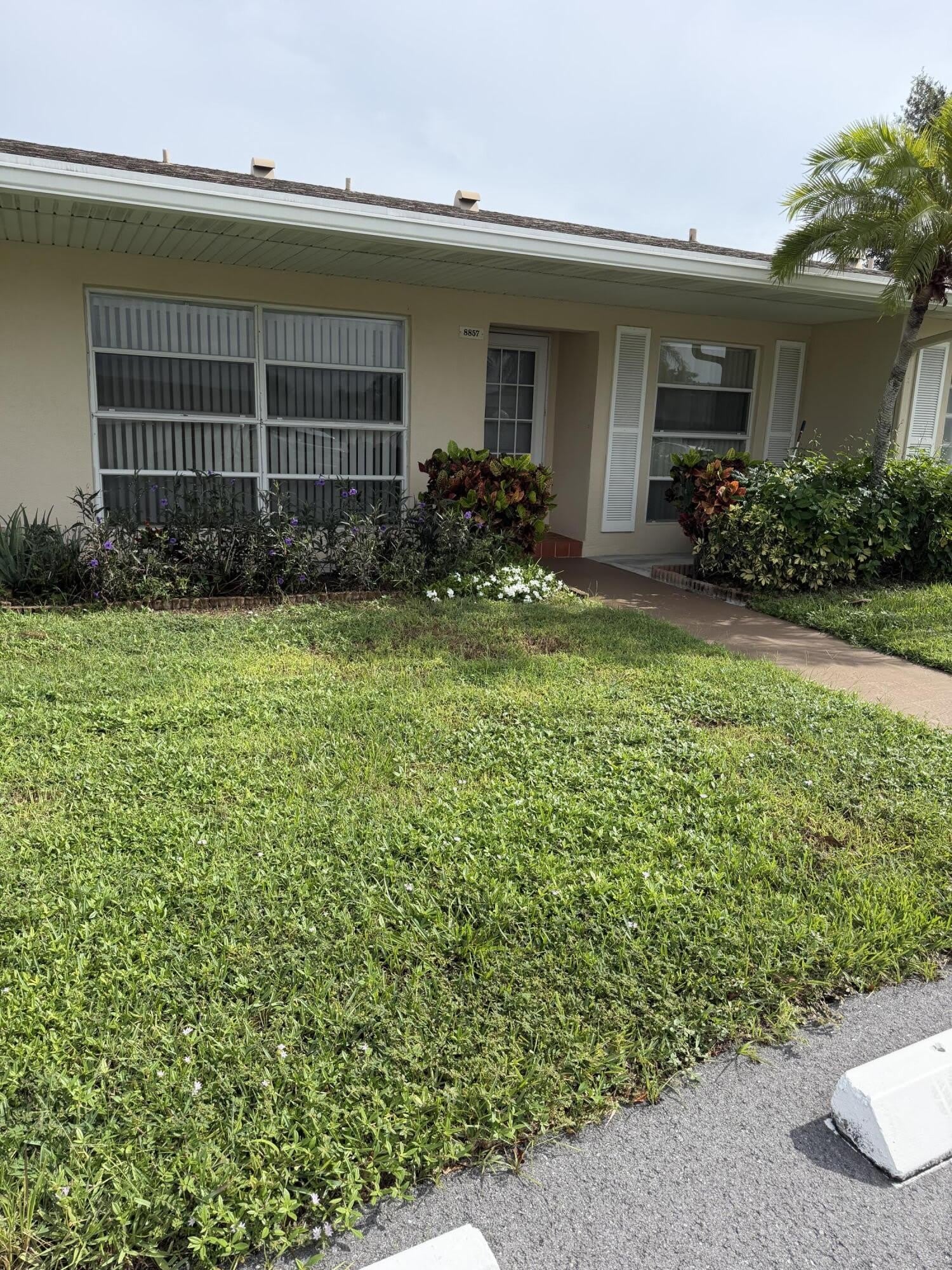 8857 BELLA VISTA Drive S – photo 1