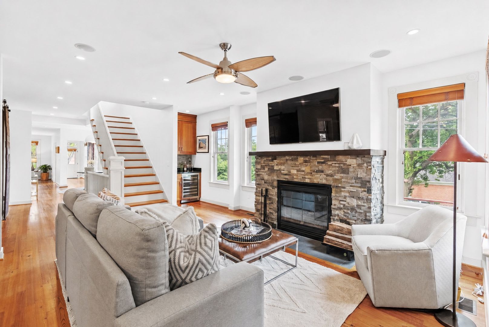 Spacious Kent Home – photo 1
