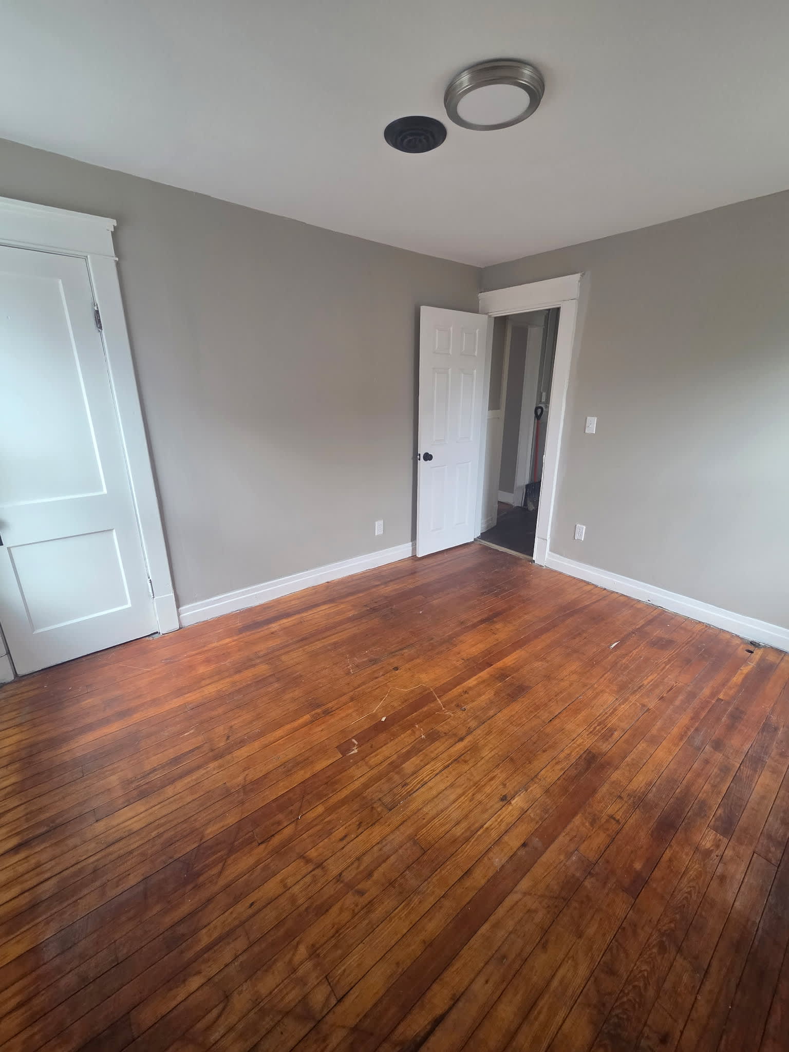 398 Dearborn Street Apt 2 – photo 5
