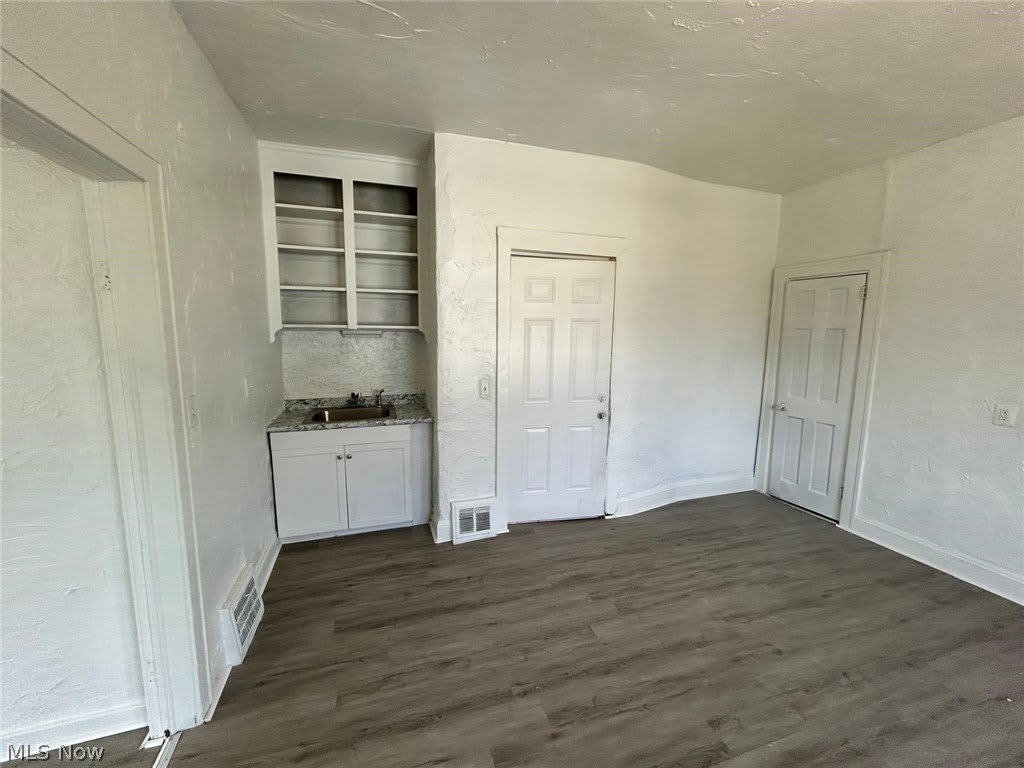 3654 E 53Rd Street – photo 3
