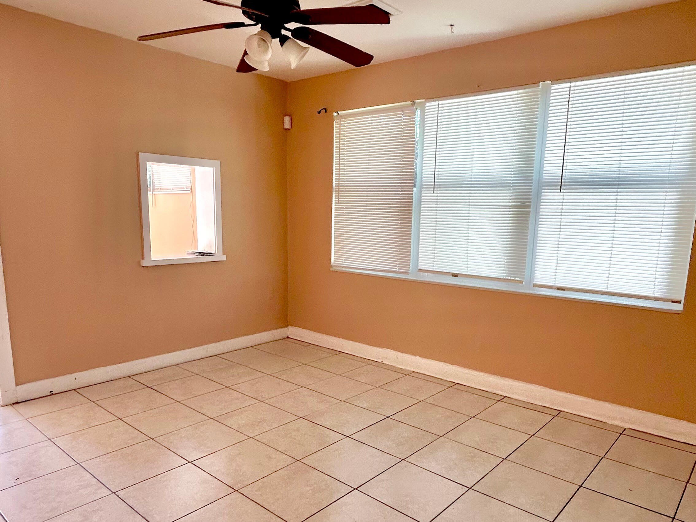308 S 8th Street – photo 4