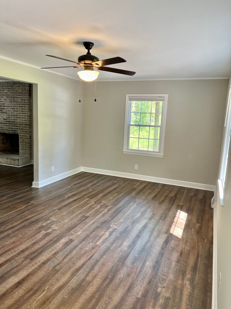3 Bedrooms, 2 Bath Home for Rent – photo 4