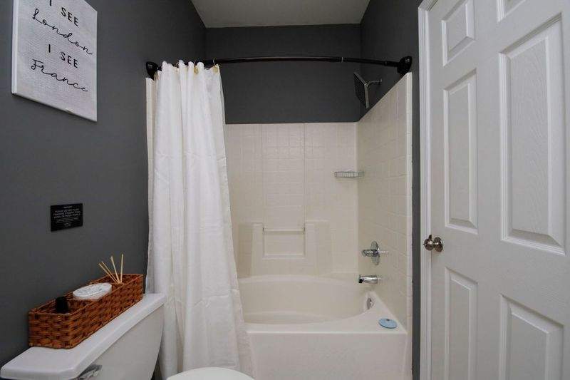 230 Martin Luther King Jr Dr – photo 4