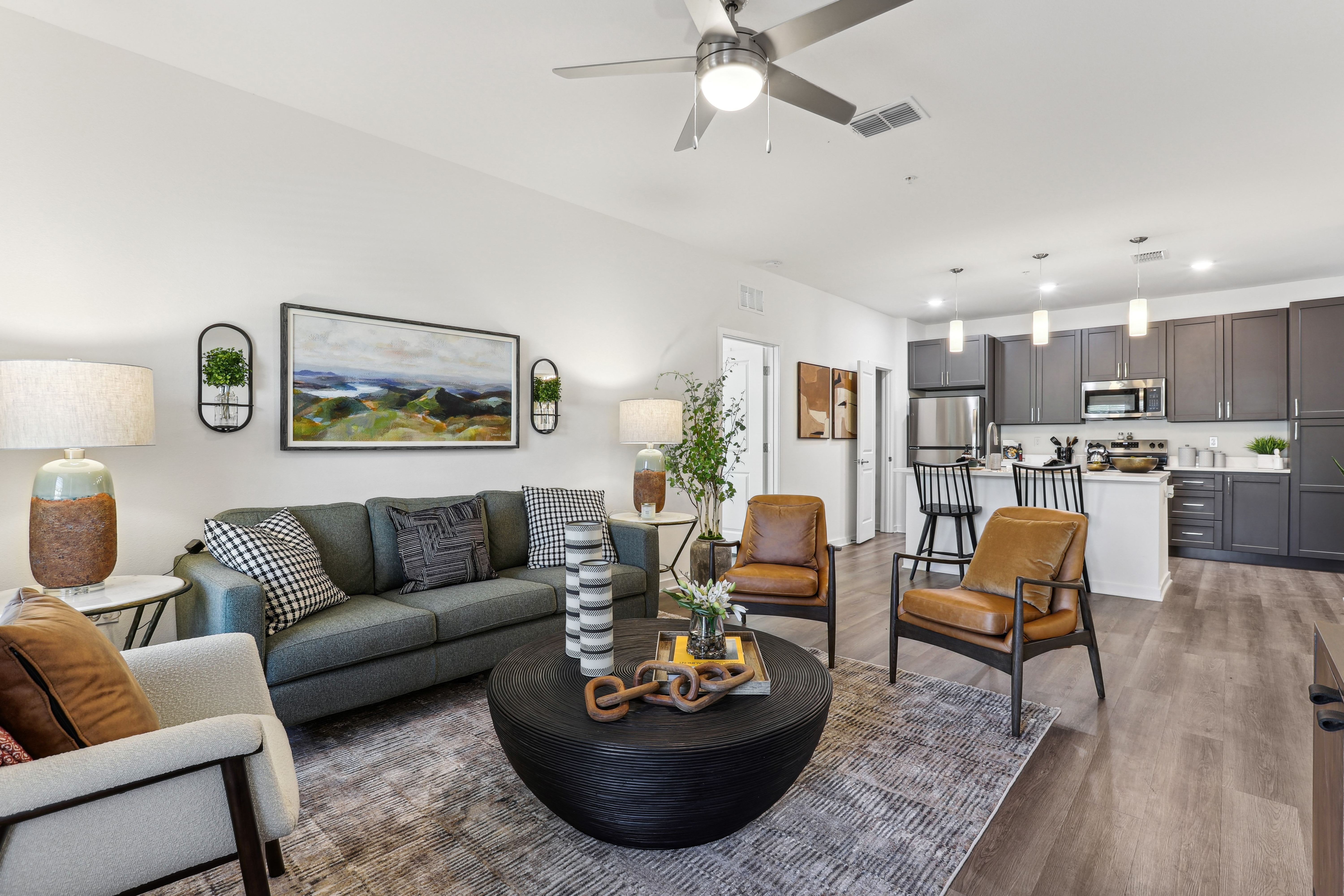 Revello Apartments – photo 3