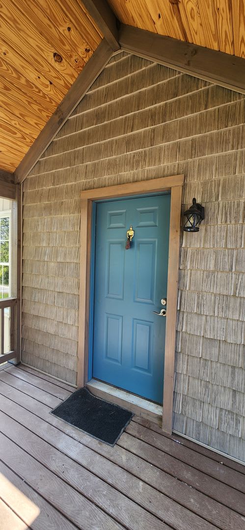 Right In The Heart Of Crossville Complete Remodel Available For 1 Year Lease 3 Bedroom 2 Bath Bonus Room – photo 3