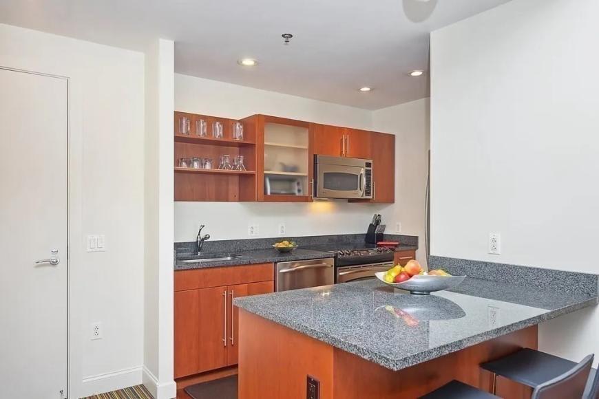 17 Otis St – photo 5